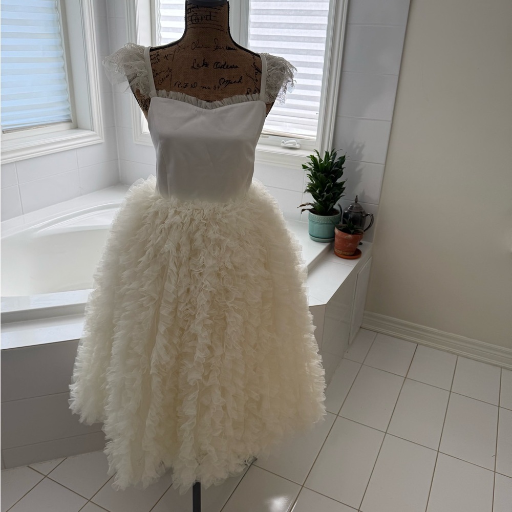 Dollcake Cream formal gown